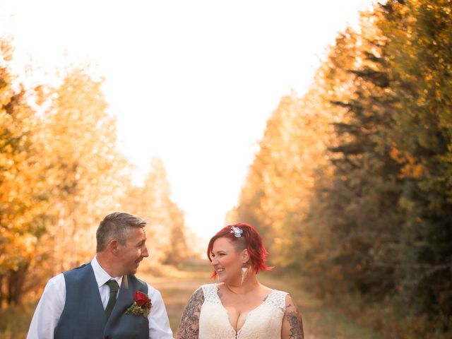 Raymond and Chanese&apos;s wedding in Cynthia, Alberta 23
