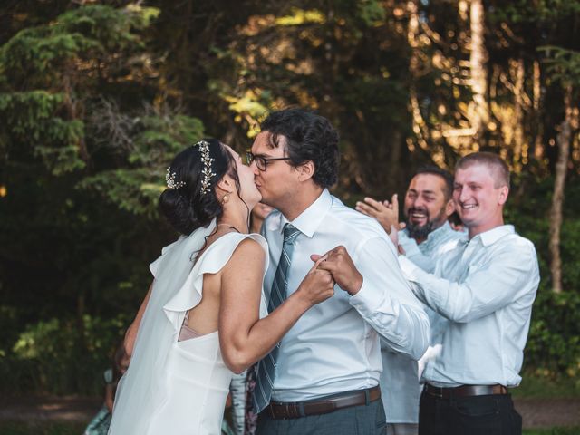 Kryrl and Yevheniia&apos;s wedding in Tofino, British Columbia 8