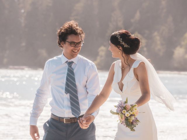 Kryrl and Yevheniia&apos;s wedding in Tofino, British Columbia 21