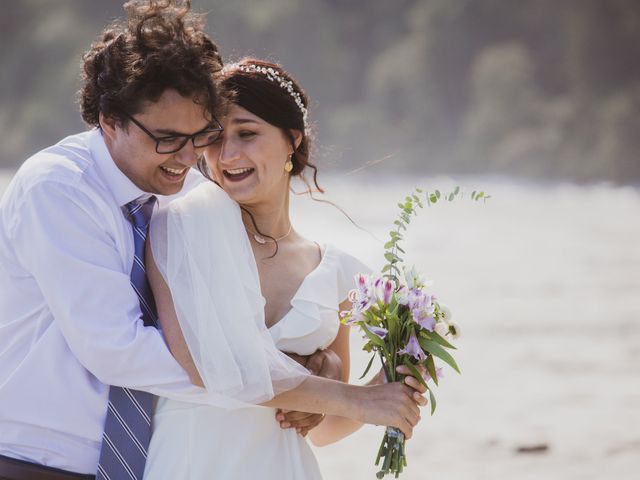 Kryrl and Yevheniia&apos;s wedding in Tofino, British Columbia 25