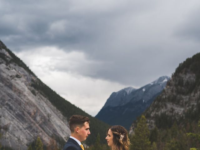 Alexis and Jordan&apos;s wedding in Banff, Alberta 16