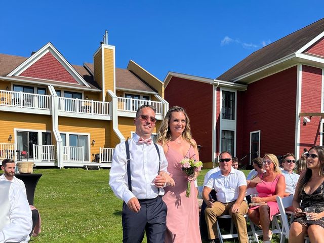 Richard  and Gabrielle &apos;s wedding in Orford, Quebec 24