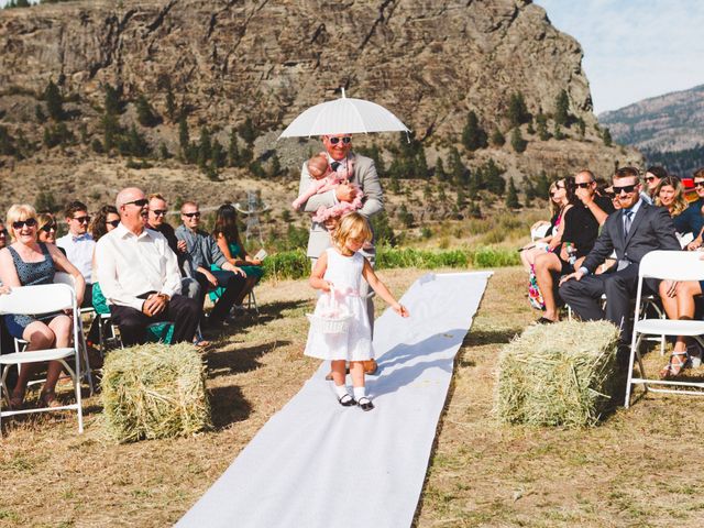 Matt and Sarah's wedding in Oliver, British Columbia 19
