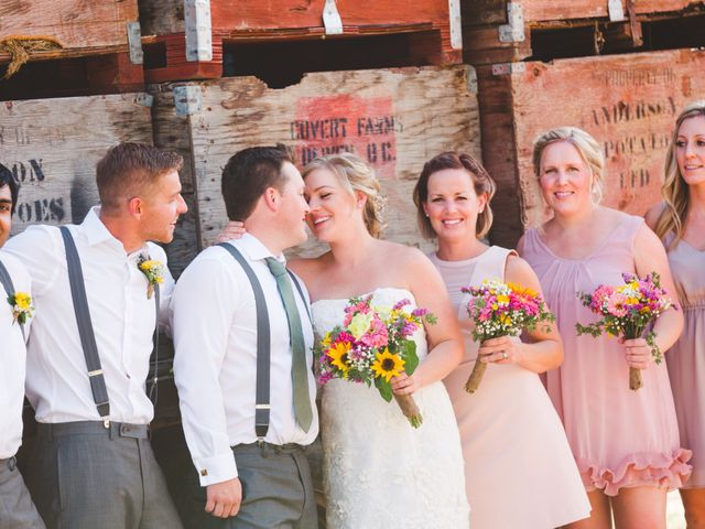 Matt and Sarah's wedding in Oliver, British Columbia 39