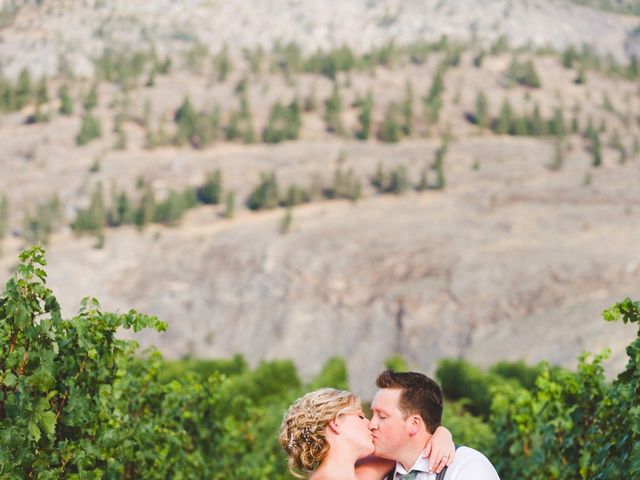 Matt and Sarah's wedding in Oliver, British Columbia 43