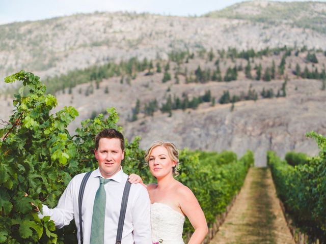 Matt and Sarah's wedding in Oliver, British Columbia 44