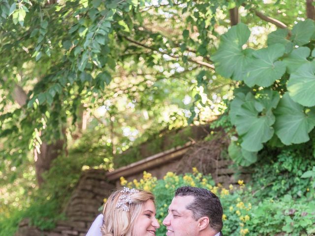 Gustavo and Andrea's wedding in Niagara Falls, Ontario 11