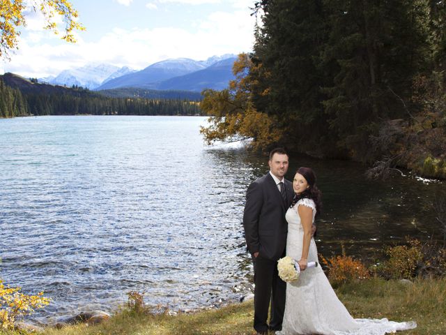 Greg and Jillian&apos;s wedding in Jasper, Alberta 61