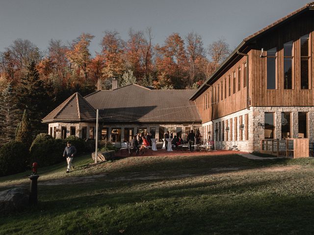 Jordan and Alex&apos;s wedding in Grenville-Sur-La-Rouge, Quebec 67