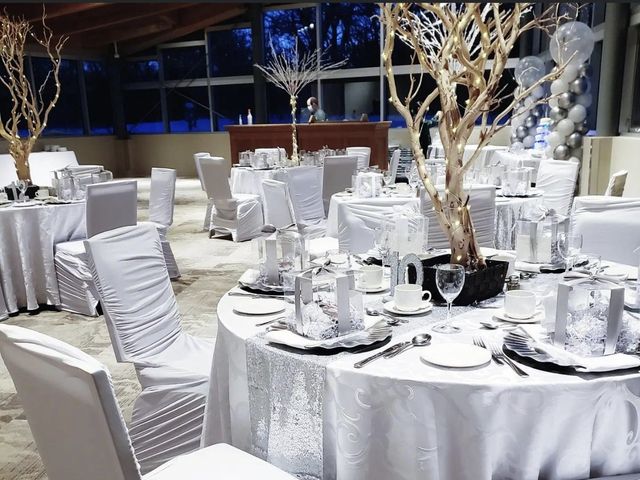Mark  and Joanna 's wedding in Winnipeg, Manitoba 1