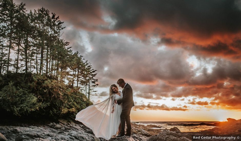 James and Anna's wedding in Port Renfrew, British Columbia