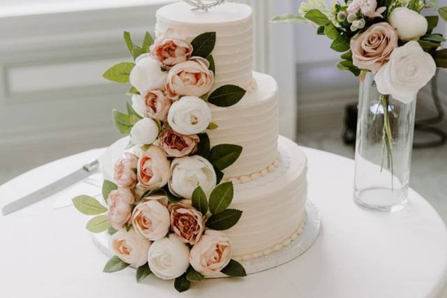 Mitchel's Cake & Dessert Co. 4