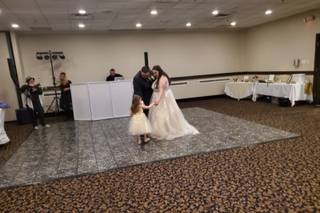 Seven Oaks Hotel - 3