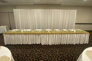 Seven Oaks Hotel - 4