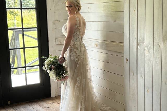 Tanis Emmett Wedding Style 1