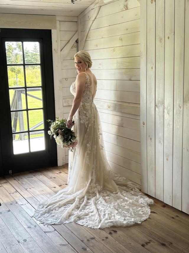 Tanis Emmett Wedding Style - 2