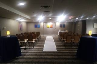 DoubleTree by Hilton Toronto Downtown - 8