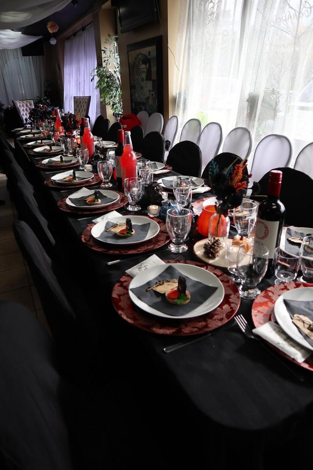 Red Spoon Restaurant - 2