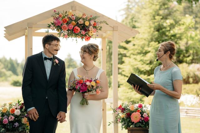 Lisa Hartley Celebrant - 4