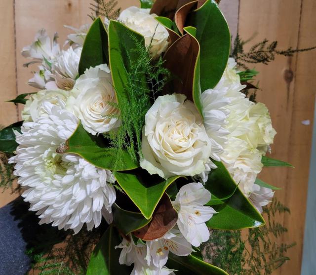 E's Flowers & Gifts by Design - 4