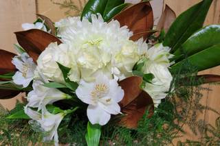 E's Flowers & Gifts by Design - 8