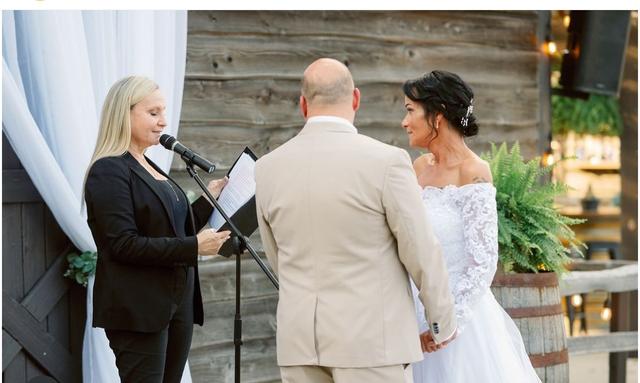 Officiant Larisa - 2