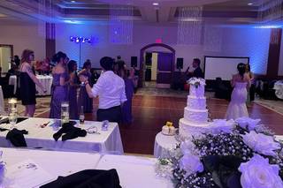 Sheraton Suites Calgary Eau Claire - 6