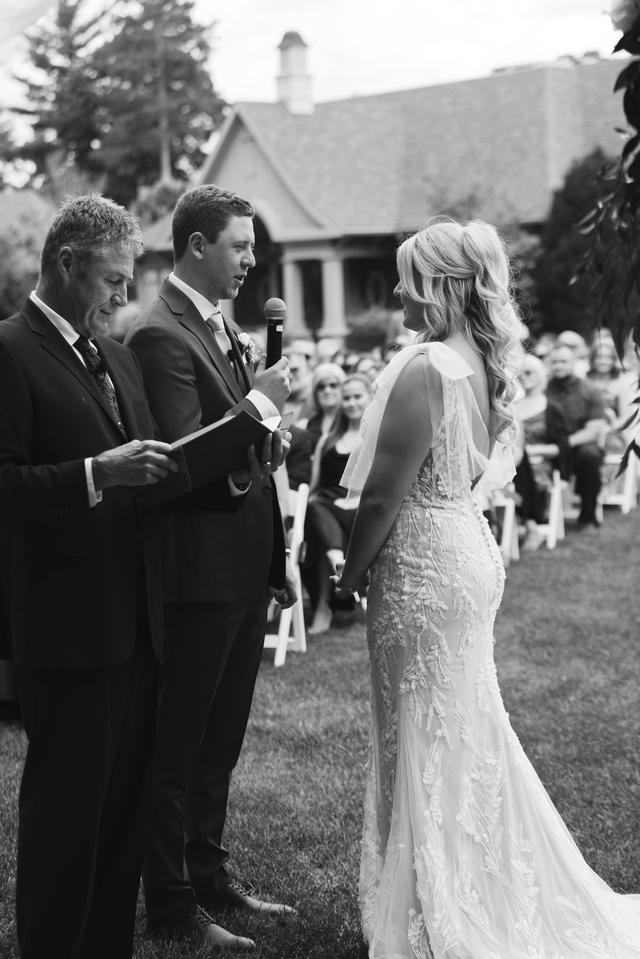 Dave Deelen Officiant - 1
