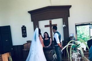 Adriana Rosselli - Humanist Wedding Officiant - 6