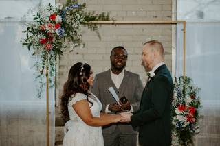 Cedar & Stem Floral Design - 11
