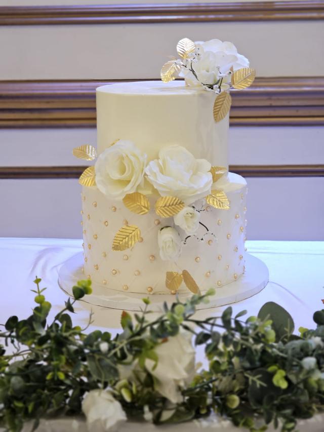 Decadent Cakes By Amber - 1