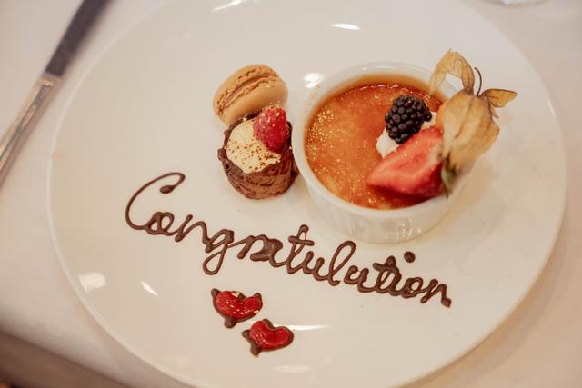 Fantasyland Hotel - 1