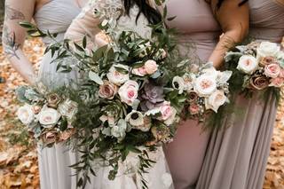 First Comes Love Weddings & Floral Designs - 18