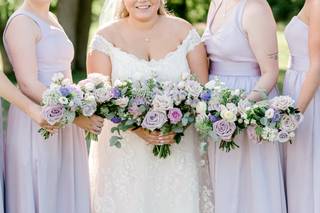 Mint and Magnolia Floral Design - 16