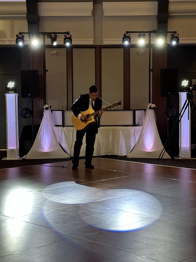 Toby Ho Guitarist - 2