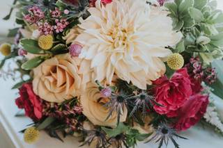 Quinn's Blooms and Greenery - 10