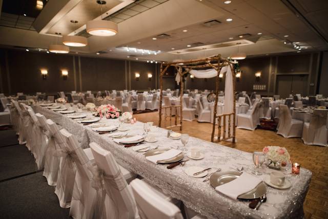 Sheraton Cavalier Calgary Hotel 2
