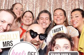 Kreating Smiles Photo booth - 5