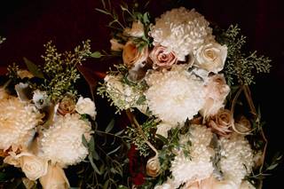 E's Flowers & Gifts by Design - 5