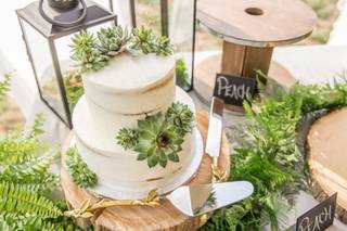 Quinn's Blooms and Greenery - 17