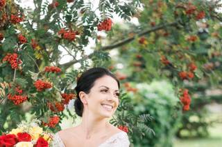 ONCE UPON AN UPDO - 7