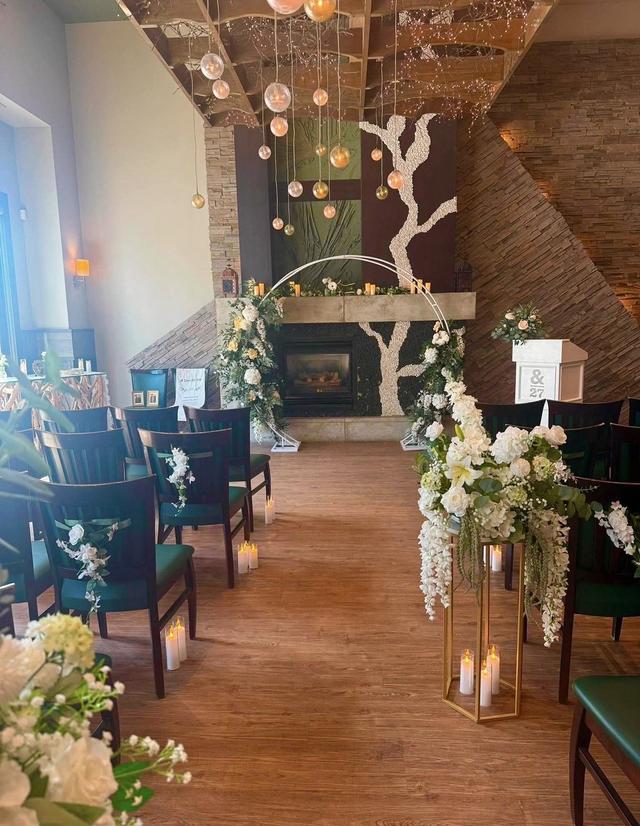 Lindy’s Weddings | Day-of Coordination & Complete Wedding Management - 3