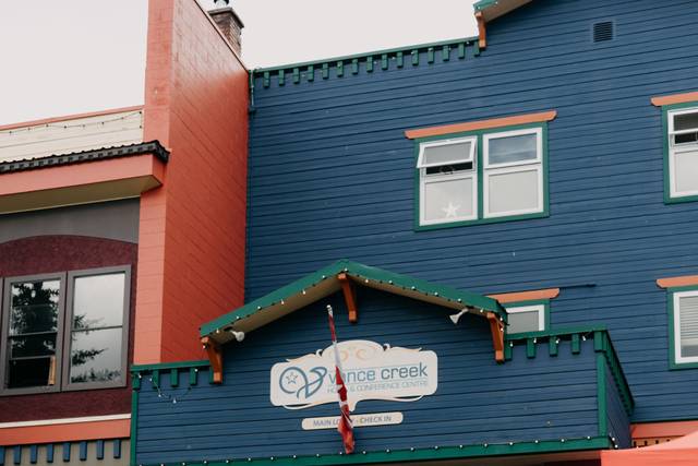 Vance Creek Hotel & Conference Centre 2