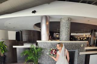 Lago Bar-Grill-View - 6