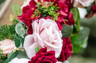 Honor & Grace Floral Design - 5