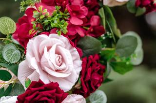 Honor & Grace Floral Design - 6