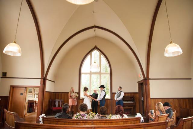 Benvoulin Heritage Church and Reid Hall 1