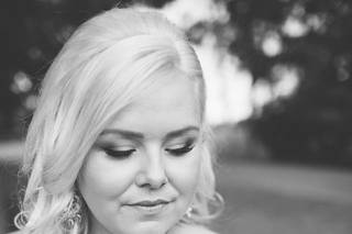 Photography by Laura Elizabeth - 9