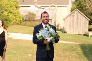 Simply Unique Flowers & Gifts - 5