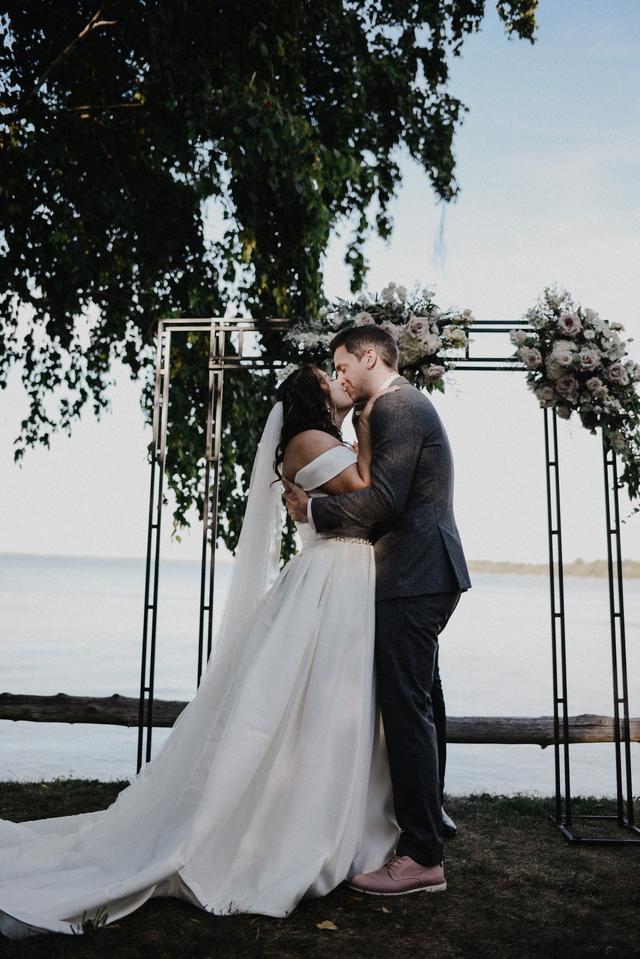 Champagne and Macarons Events - 2